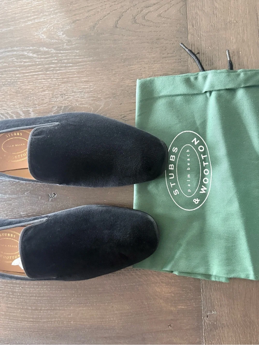 Stubbs & Wootton Black VELVET SLIPPER. Never Worn!! Size US9.5/UK9/EU43